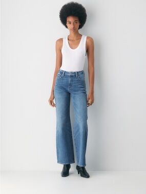 Jeans Denim Forum Aritzia 90s Snatched Hi-Rise Wide Leg 26 Light Wash 124703